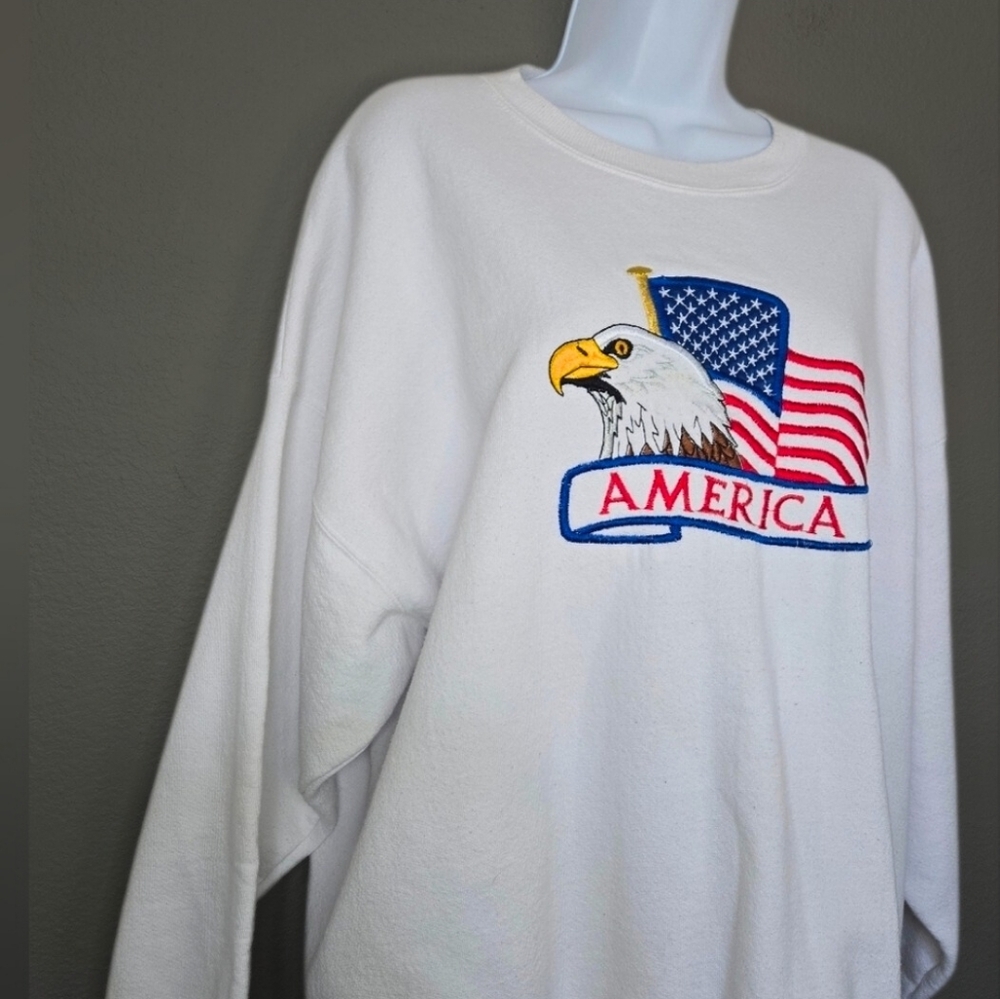 BWear 90s USA Embroidered Eagle America Patriot White Sweatshirt Size 2XL - Picture 5 of 16